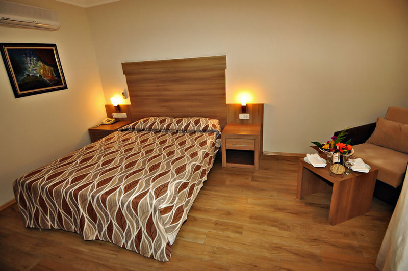 Club Side Coast Hotel Colakli Exteriör bild