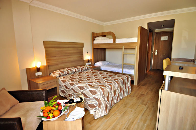 Club Side Coast Hotel Colakli Exteriör bild